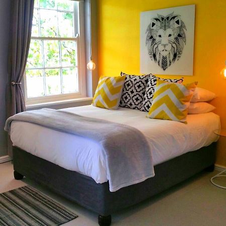 Bed and Breakfast The Vibe Dorp Street Stellenbosch Exterior foto