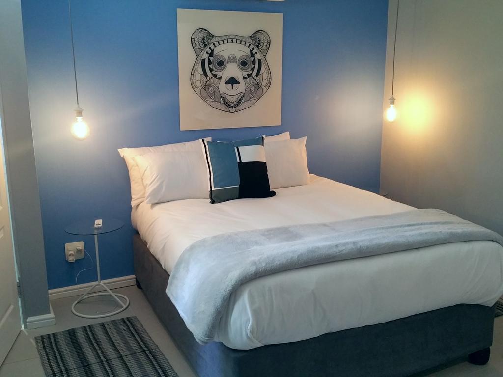 Bed and Breakfast The Vibe Dorp Street Stellenbosch Exterior foto